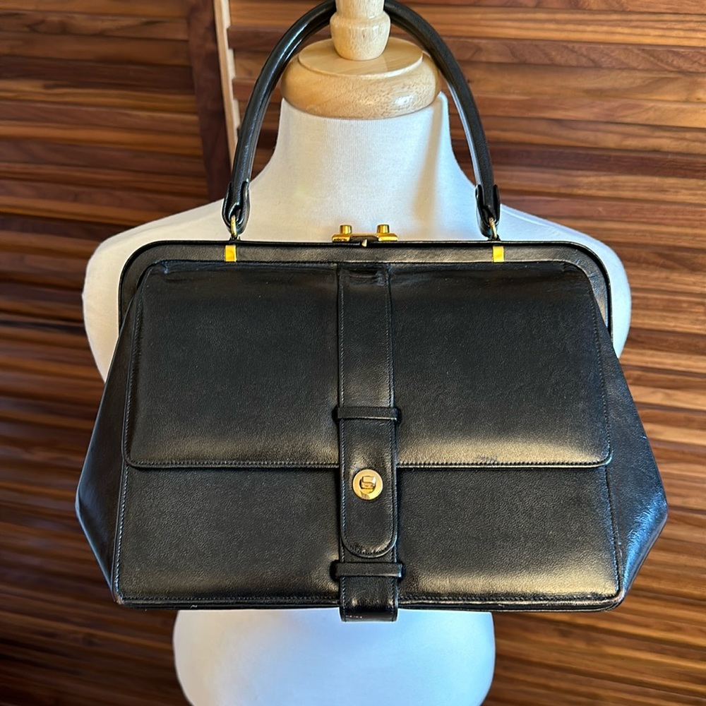 Milch vintage classic black leather handbag.
